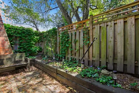 2170 North Lincoln Avenue Chicago IL 60614