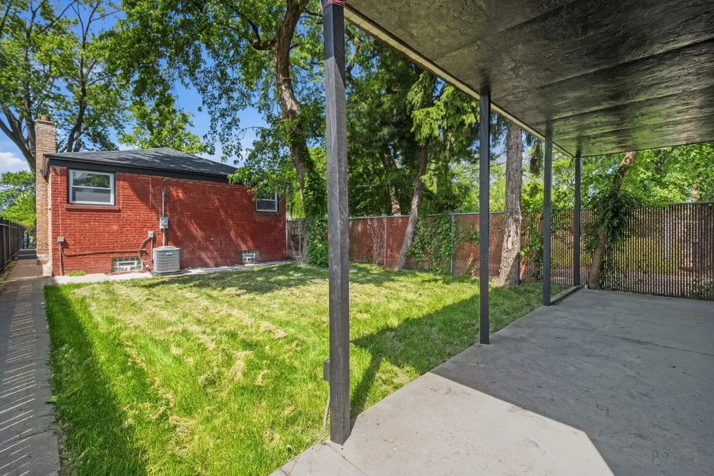 1145 East 90th Street Chicago IL 60619