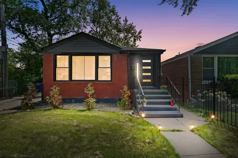 1145 East 90th Street Chicago IL 60619