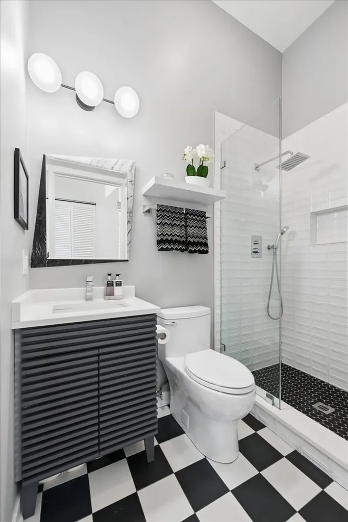 875 North Paulina Street Chicago IL 60622