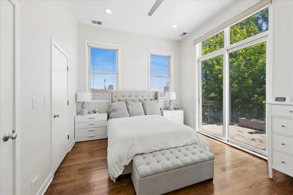 875 North Paulina Street Chicago IL 60622