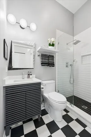 875 North Paulina Street Chicago IL 60622