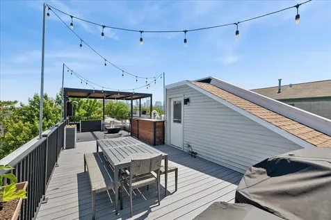 875 North Paulina Street Chicago IL 60622