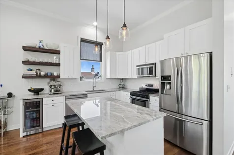 875 North Paulina Street Chicago IL 60622