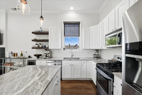 875 North Paulina Street Chicago IL 60622