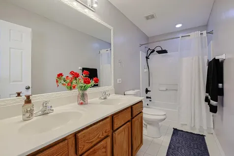 1854 South Fallbrook Drive Round Lake IL 60073