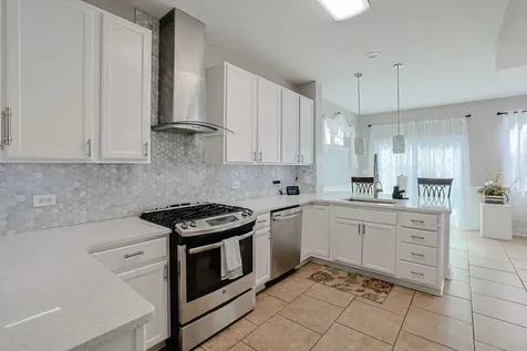 1854 South Fallbrook Drive Round Lake IL 60073