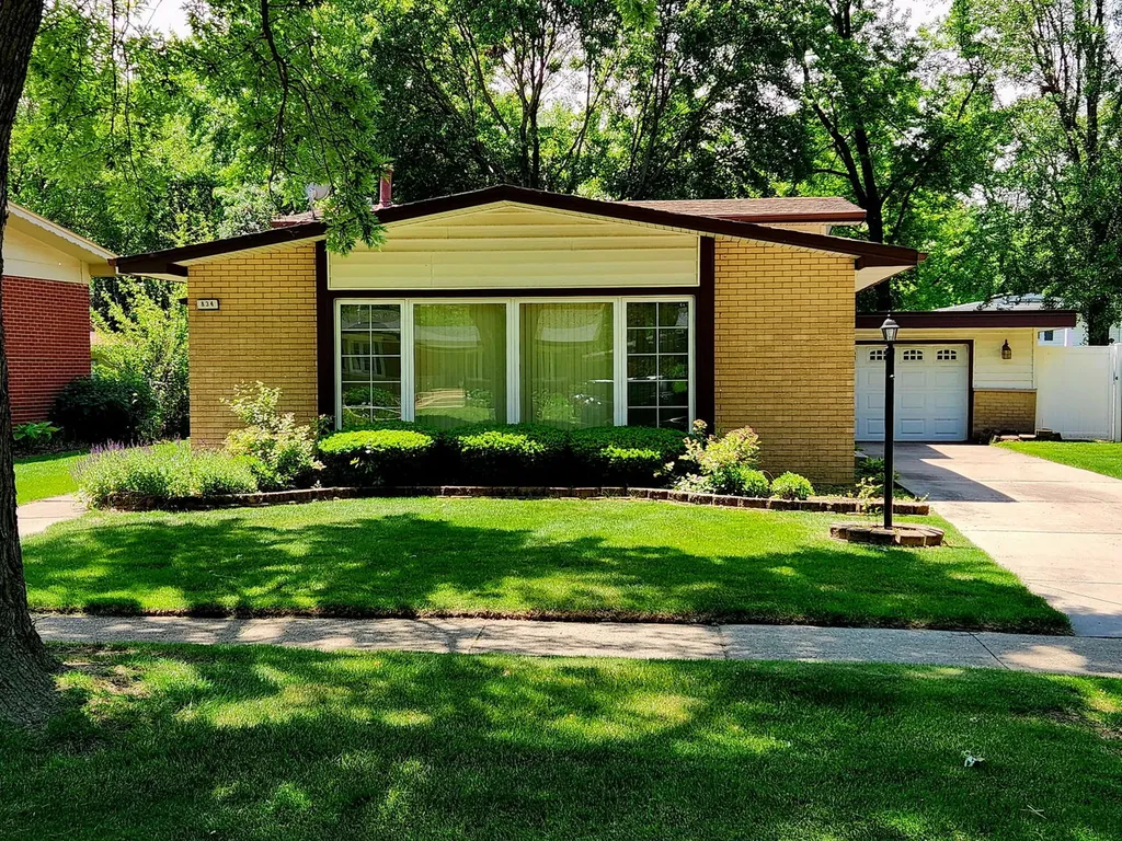 834 North Rainbow Drive Glenwood IL 60425