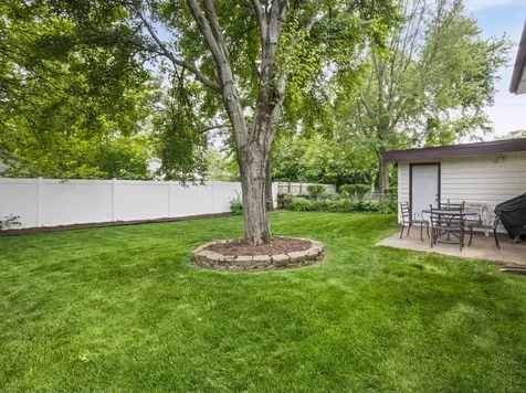 834 North Rainbow Drive Glenwood IL 60425