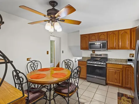 834 North Rainbow Drive Glenwood IL 60425