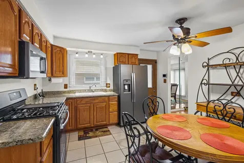 834 North Rainbow Drive Glenwood IL 60425