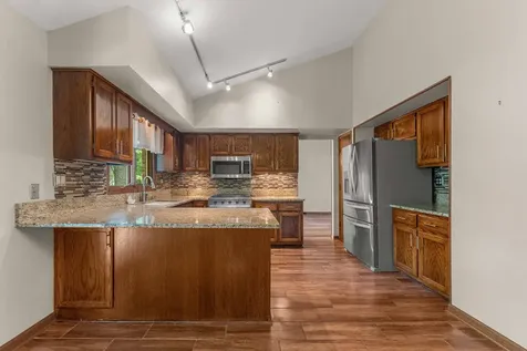 18039 Whitman Lane Lansing IL 60438