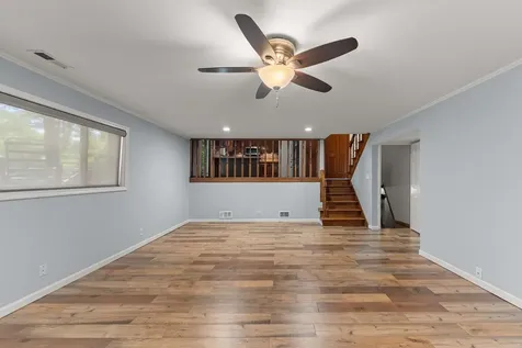 18039 Whitman Lane Lansing IL 60438