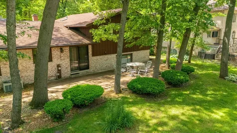 18039 Whitman Lane Lansing IL 60438