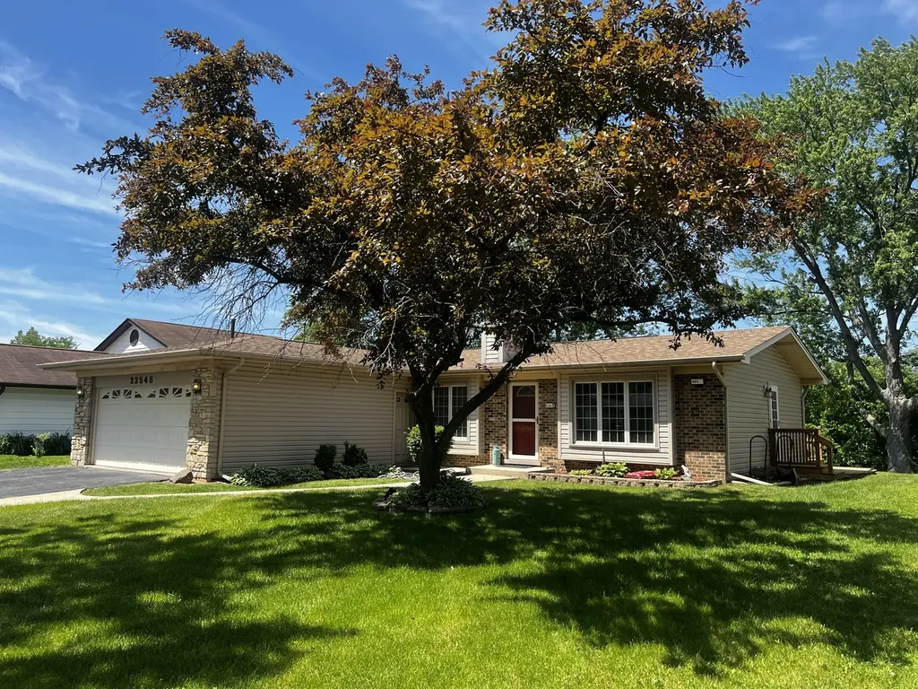 22548 Lakeshore Drive Richton Park IL 60471