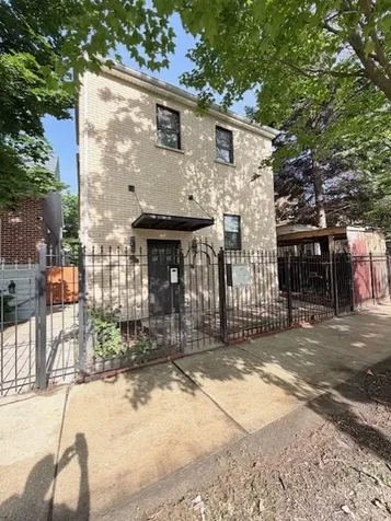1427 North Lawndale Avenue Chicago IL 60651
