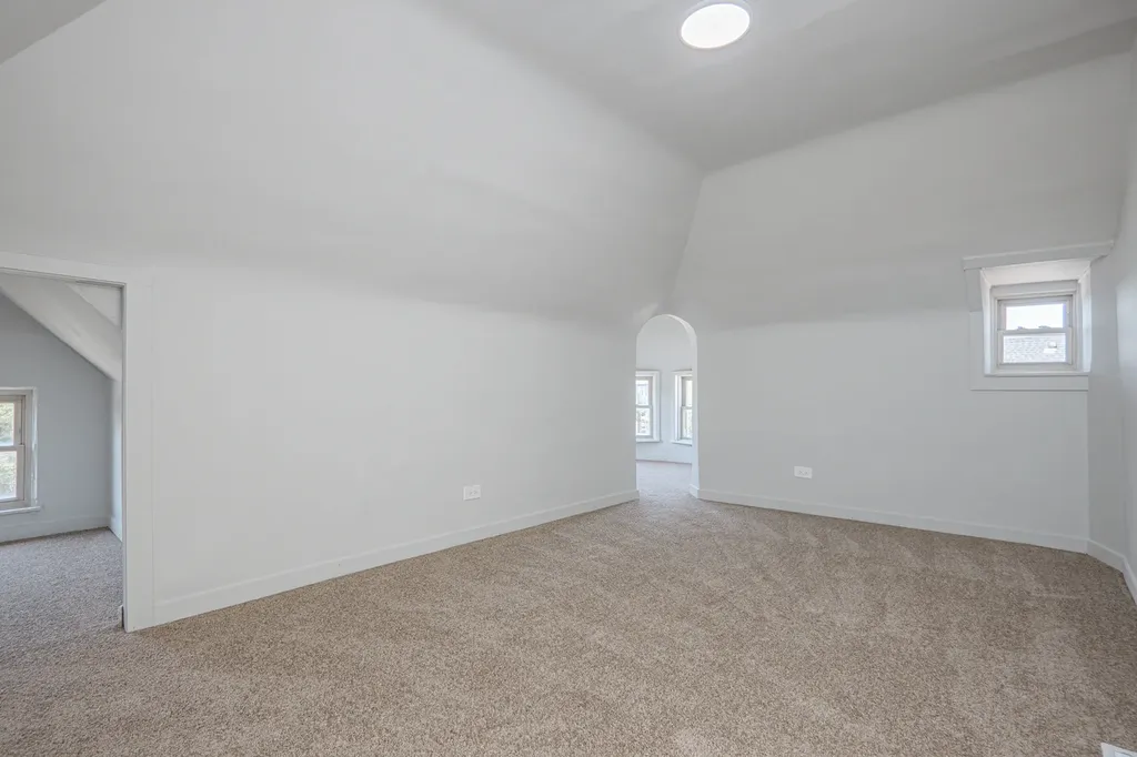 5901 South Indiana Avenue Chicago IL 60637