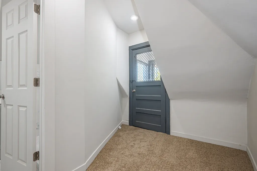5901 South Indiana Avenue Chicago IL 60637