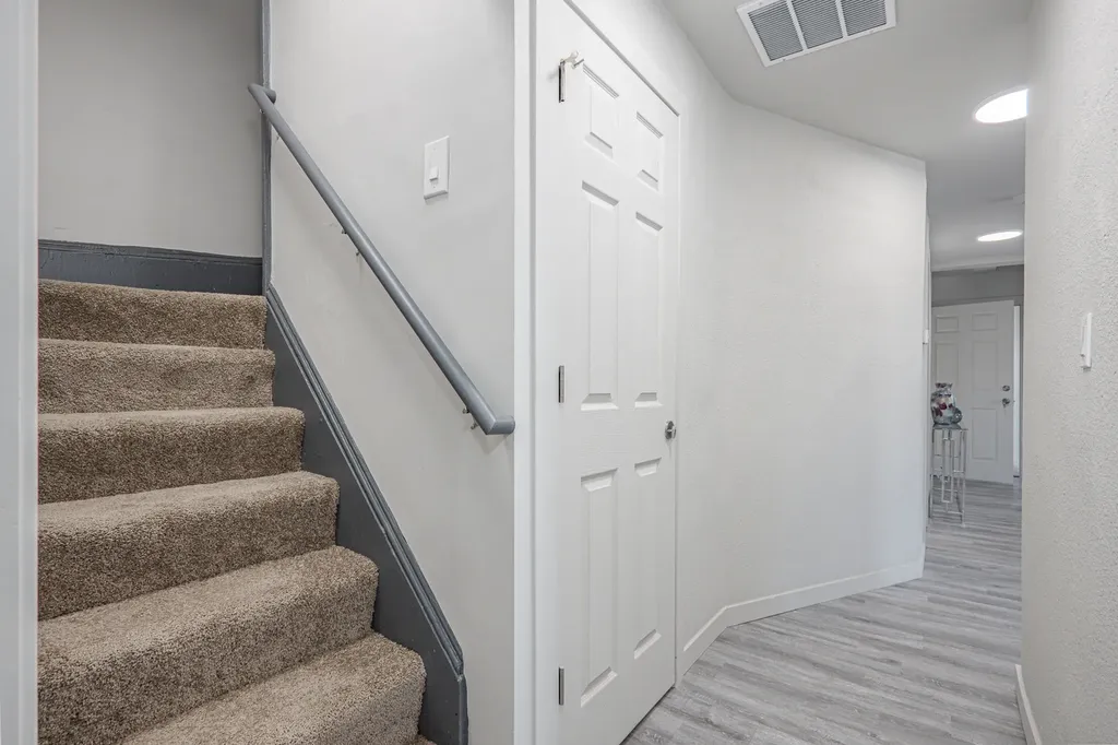 5901 South Indiana Avenue Chicago IL 60637