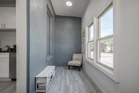 5901 South Indiana Avenue Chicago IL 60637