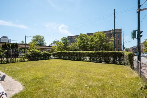 5901 South Indiana Avenue Chicago IL 60637