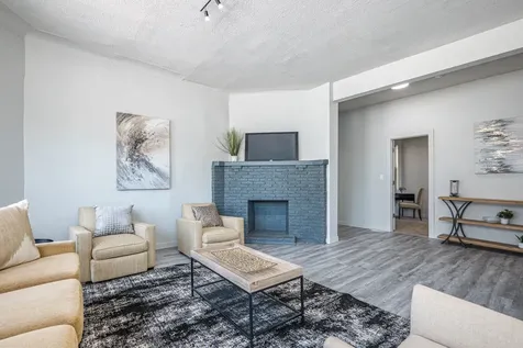 5901 South Indiana Avenue Chicago IL 60637