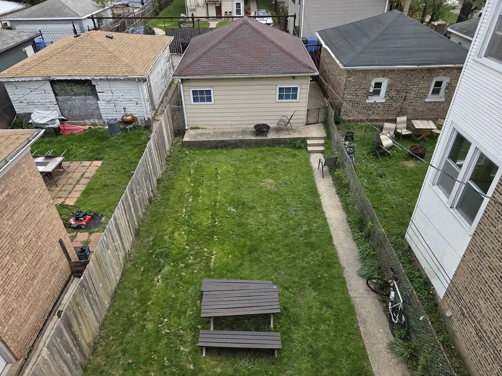 2839 North Central Park Avenue Chicago IL 60618