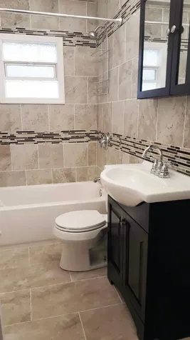 2839 North Central Park Avenue Chicago IL 60618