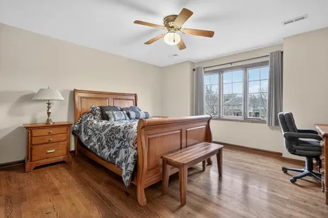 1036 East Talbot Street Arlington Heights IL 60004