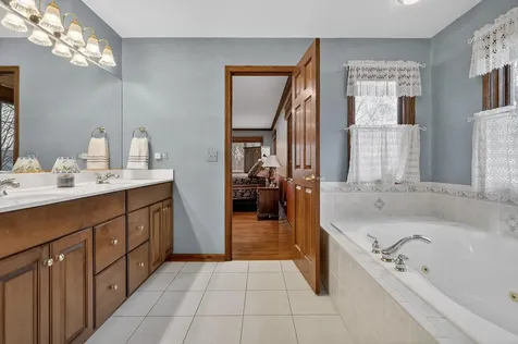 1036 East Talbot Street Arlington Heights IL 60004