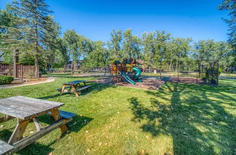 8245 Poplar Lane Palos Hills IL 60465