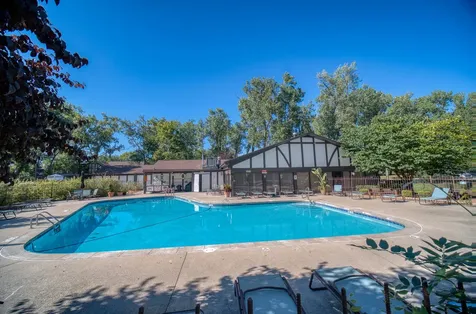 8245 Poplar Lane Palos Hills IL 60465