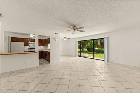 8245 Poplar Lane Palos Hills IL 60465