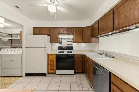 8245 Poplar Lane Palos Hills IL 60465