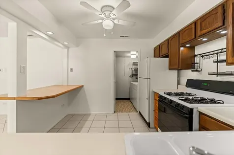 8245 Poplar Lane Palos Hills IL 60465