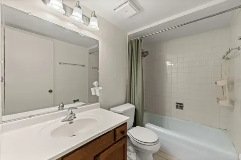 8245 Poplar Lane Palos Hills IL 60465