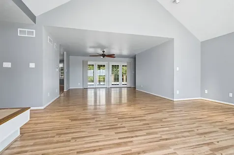 15863 East 2120 North Road Pontiac IL 61764