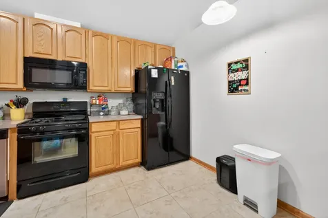 352 New Haven Drive Cary IL 60013