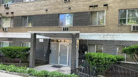 7306 North Winchester Avenue Chicago IL 60626