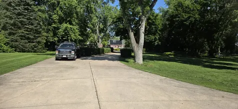 1N521 Mac Queen Dr Drive West Chicago IL 60185