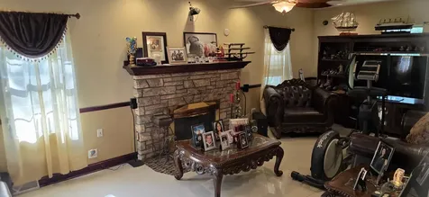 1N521 Mac Queen Dr Drive West Chicago IL 60185