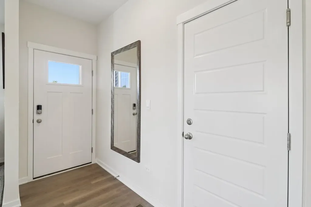 1744 Stable Lane Aurora IL 60503