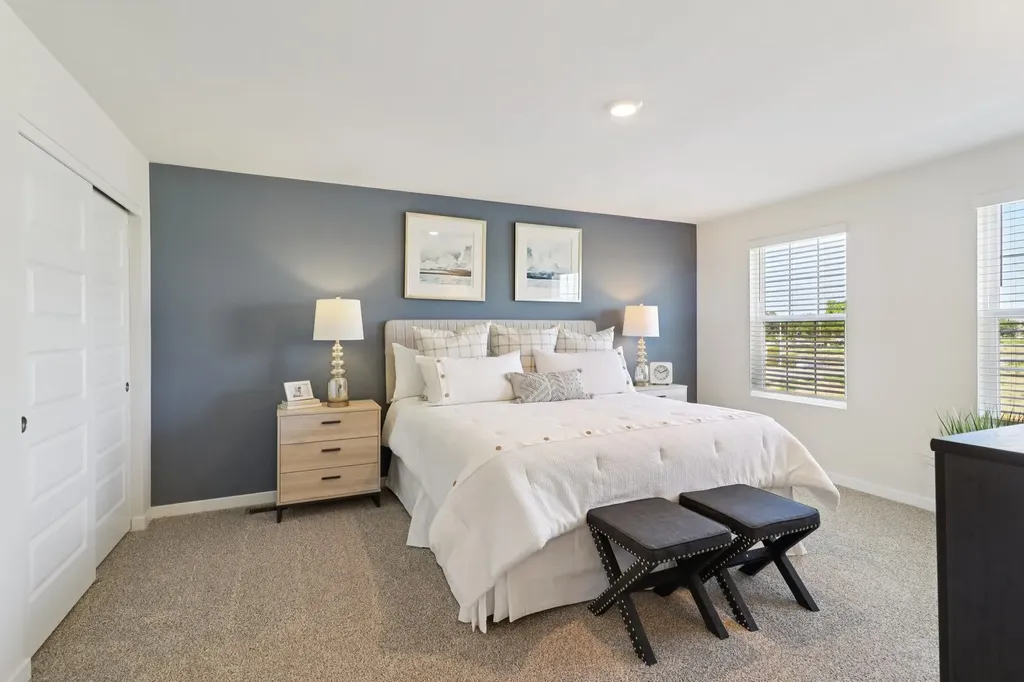 1744 Stable Lane Aurora IL 60503