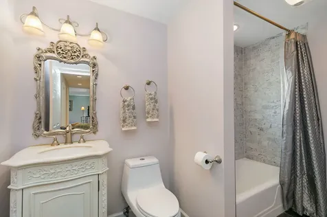 629 North Wren Avenue Palatine IL 60067