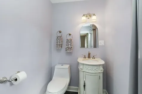 629 North Wren Avenue Palatine IL 60067