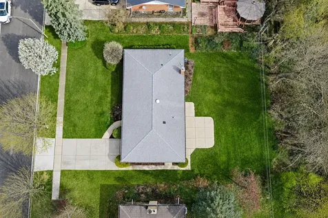 629 North Wren Avenue Palatine IL 60067