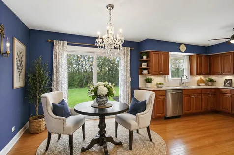 629 North Wren Avenue Palatine IL 60067