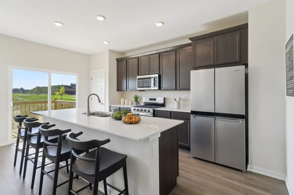 1661 Baler Avenue Aurora IL 60503