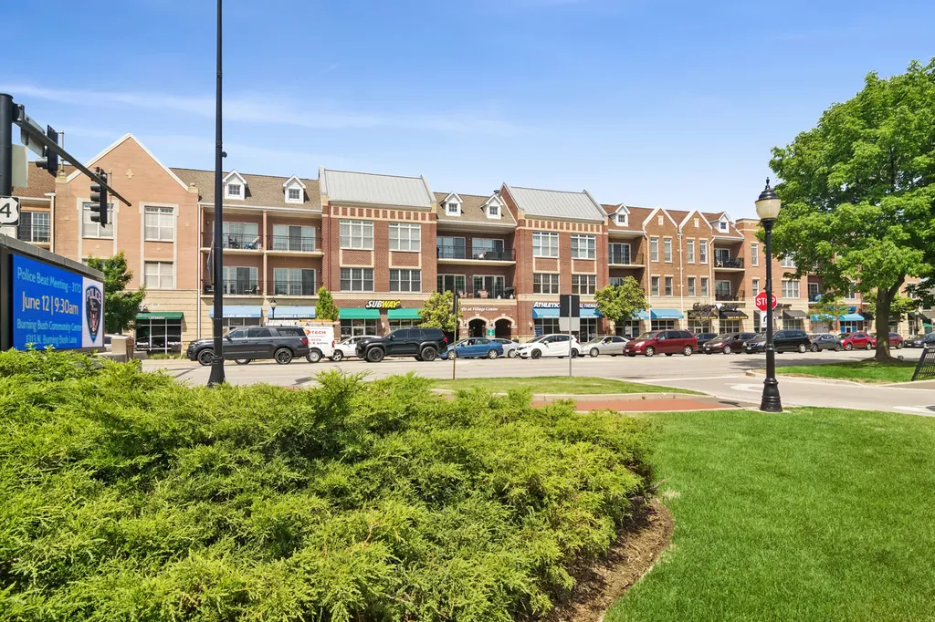 40 East Northwest Highway Mount Prospect IL 60056