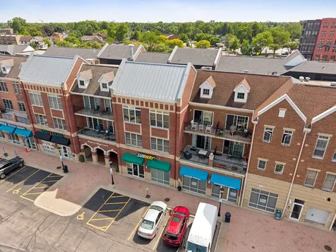 40 East Northwest Highway Mount Prospect IL 60056